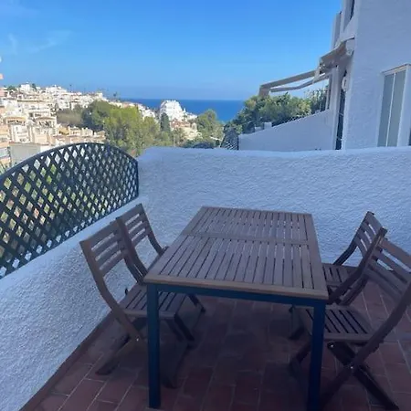Apartmán 2 Bedrooms, Terrace And Pool