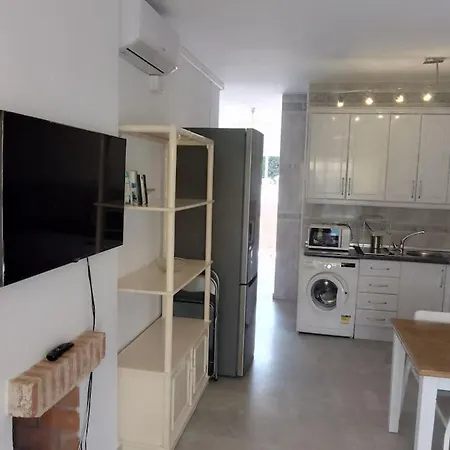 2 Bedrooms, Terrace And Pool Nerja