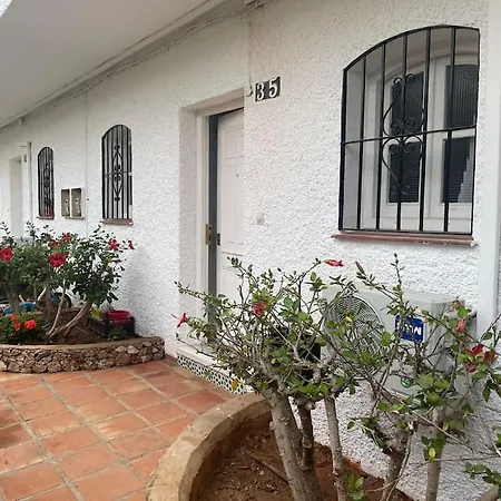公寓 2 Bedrooms, Terrace And Pool *