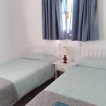 2 Bedrooms, Terrace And Pool 公寓 内尔哈